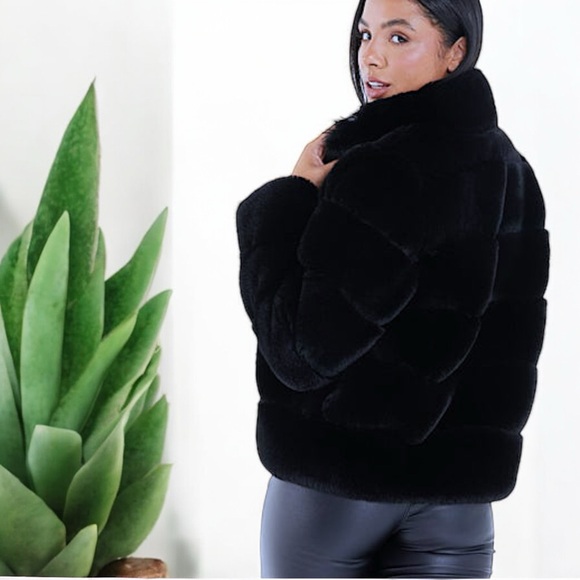 Calvin Klein Black Faux Fur Jacket - Picture 14 of 16